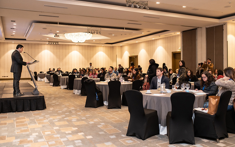 Fundación Santillana Chile reunió a cerca de 200 representantes de la comunidad educativa para abordar los desafíos de la nueva Ley de Convivencia Escolar